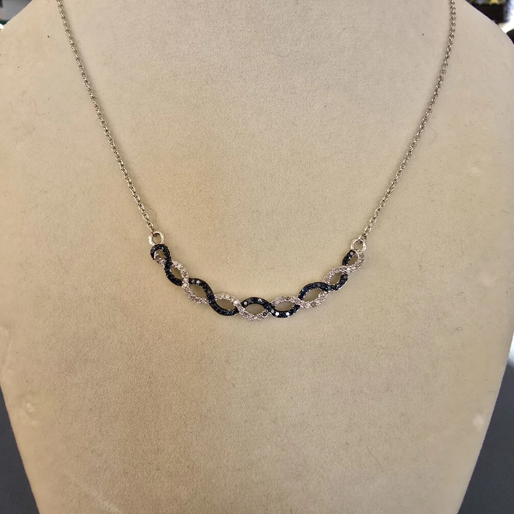 .925 STERLING SILVER Necklace W/ Clear And Blue Lab Created Diamond Pendant - Picture 3 of 4